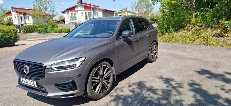 Vit Begagnad 2018 Volvo XC60 R-Design SUV | 349 000 kr (Marknadspris) - Bild 1/4