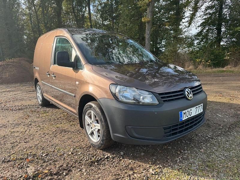 Ljusbrun (brun) Begagnad 2011 VW Caddy Minibuss | 69 900 kr (Lite dyr) - Bild 1/4