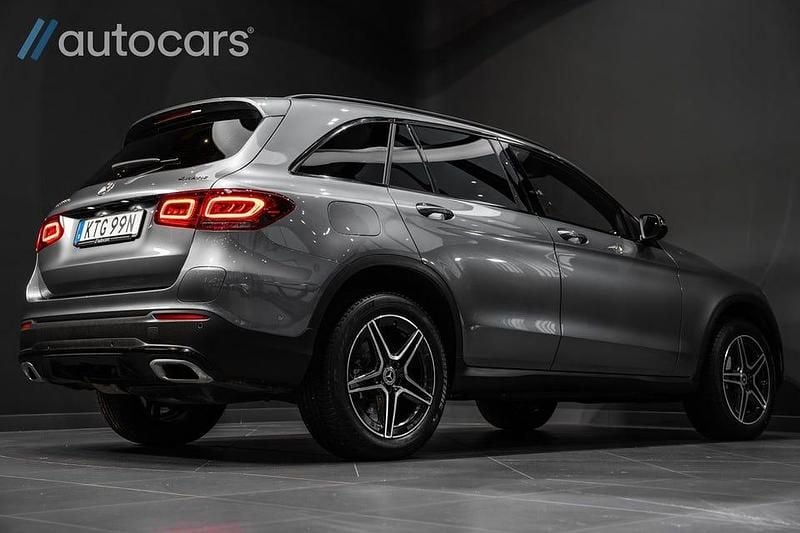 Begagnad Mercedes GLC300 Premium 306 HK (225 kW) 2022 Grå SUV