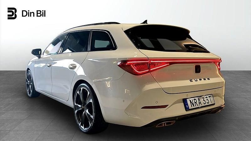 Begagnad Cupra Leon VZ1 150 HK (110 kW) 2023 Candy white Kombi