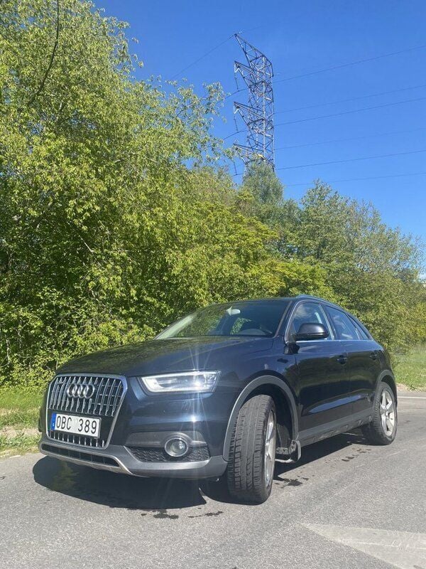 Blå Begagnad 2014 Audi Q3 SUV | 120 000 kr (Bra pris) - Bild 1/4