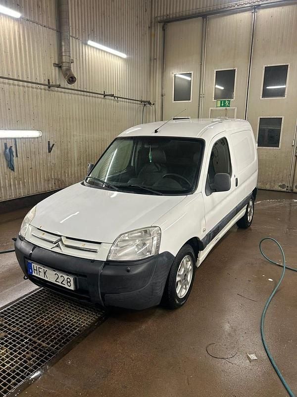 Begagnad 2007 Citroën Berlingo Minibuss | 20 000 kr (Marknadspris) - Bild 1/4