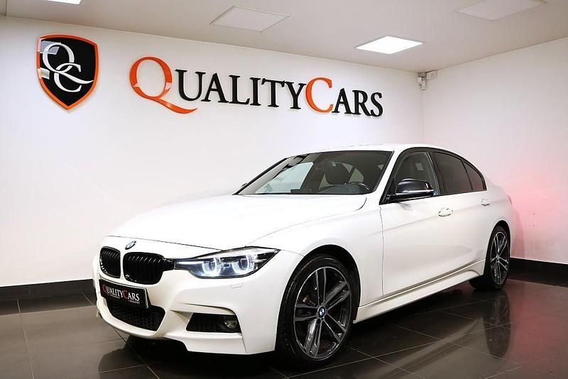 Begagnad BMW 330 M Sport 252 HK (185 kW) 2017 Vit Sedan