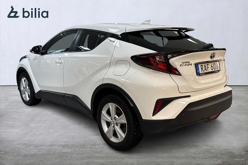 Begagnad Toyota C-HR Active 124 HK (91 kW) 2022 Vit SUV