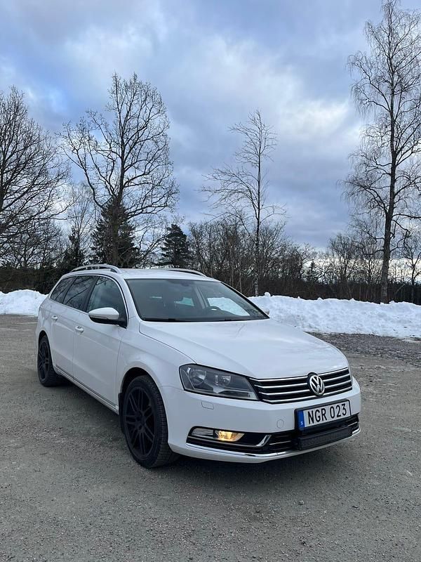 Begagnad 2013 VW Passat Kombi | 98 000 kr (Lite dyr) - Bild 1/4