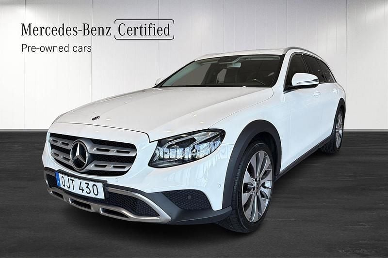 Vit (white) Begagnad 2018 Mercedes E220 Kombi | 319 900 kr (Marknadspris) - Bild 1/4