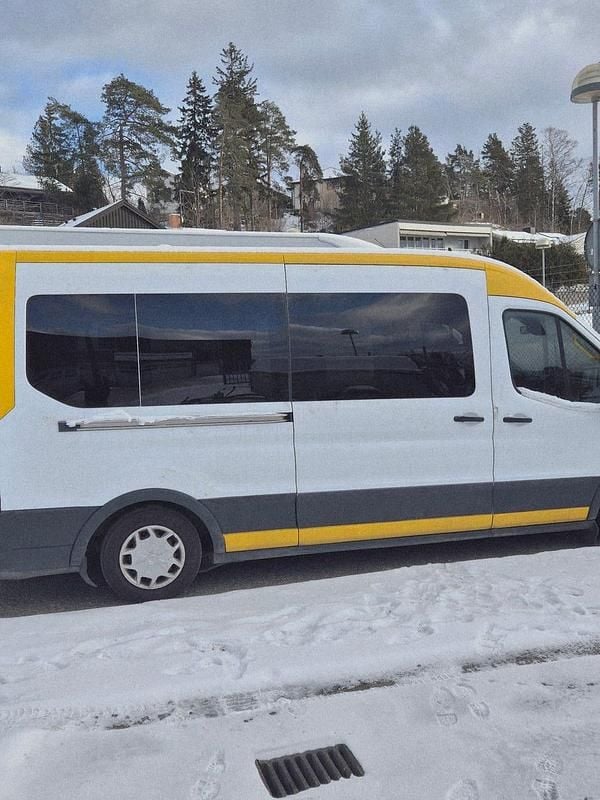 Begagnad 2018 Ford Transit Kombi | 69 000 kr (Superpris) - Bild 1/4