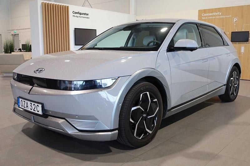 Grå Begagnad 2021 Hyundai Ioniq 6 Advanced Sedan | 269 900 kr - Bild 1/3