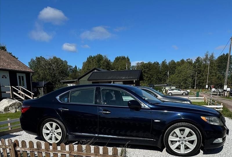 Blå Begagnad 2008 Lexus LS600h Sedan | 169 000 kr - Bild 1/4
