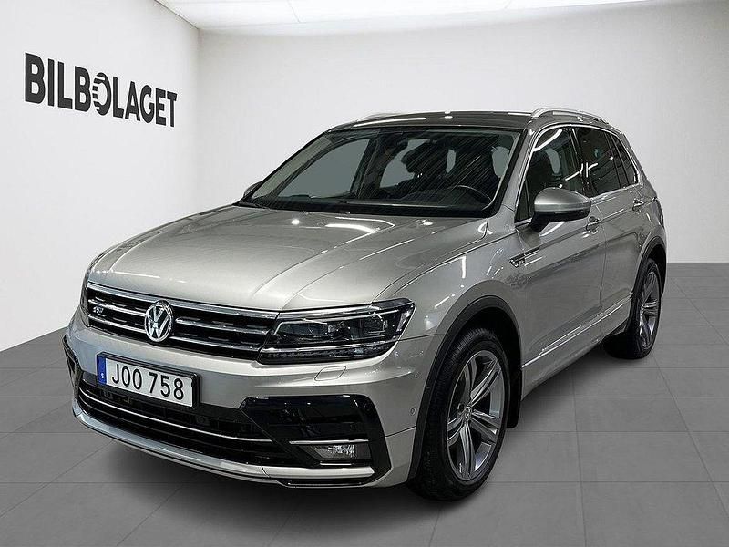 Grå Begagnad 2019 VW Tiguan R-line SUV | 299 800 kr (Marknadspris) - Bild 1/4