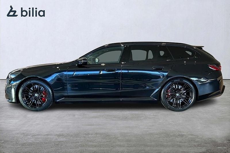 Ny BMW M5 Comfort Edition 2026 Svart Kombi