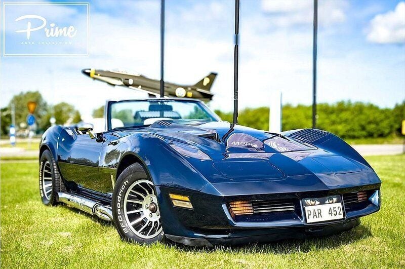 Mörkblå Begagnad 1982 Chevrolet Corvette C3 Cab | 369 900 kr - Bild 1/4
