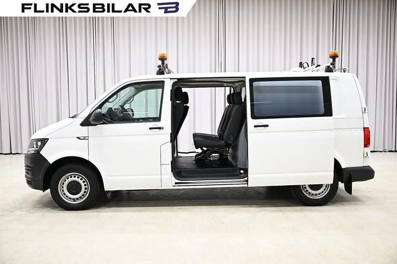 Vit Begagnad 2018 VW T6 Van | 238 750 kr (Dyr) - Bild 1/4
