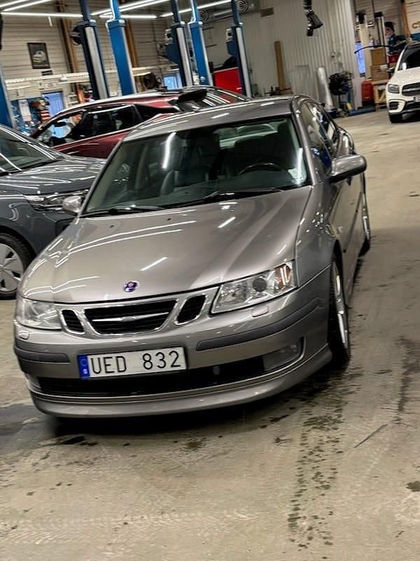 Begagnad Saab 9-3 Aero 209 HK (153 kW) 2003