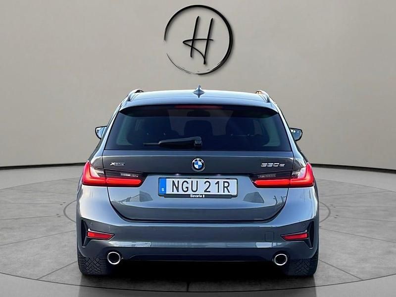 Begagnad BMW 330 Sport Line 292 HK (214 kW) 2021 Grå Kombi