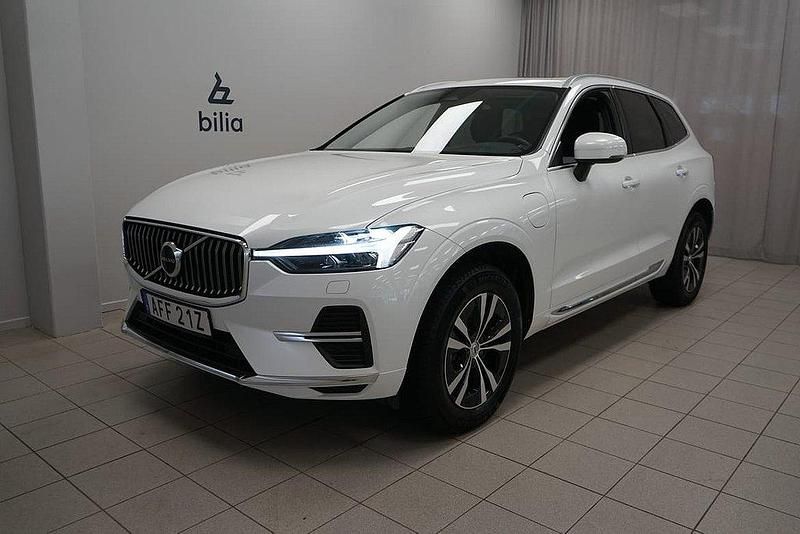 Vit Begagnad 2022 Volvo XC60 Core SUV | 429 900 kr (Bra pris) - Bild 1/3