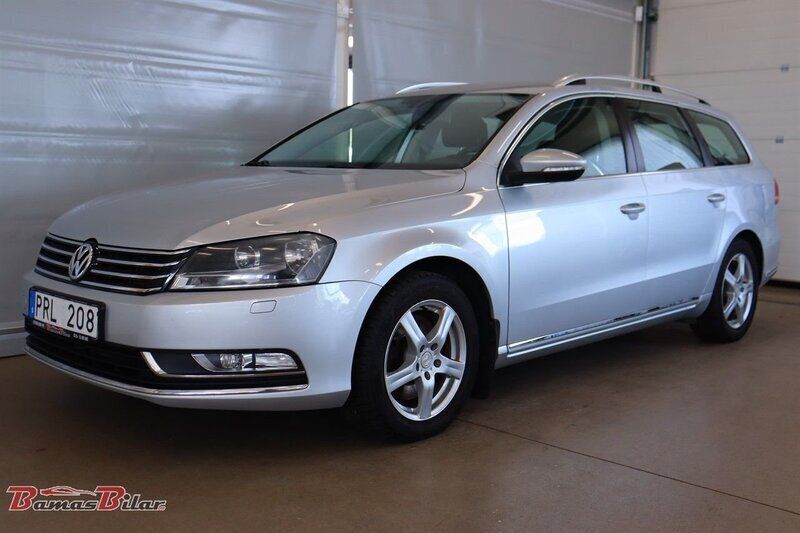 Silver Begagnad 2013 VW Passat Kombi | 79 900 kr (Marknadspris) - Bild 1/4