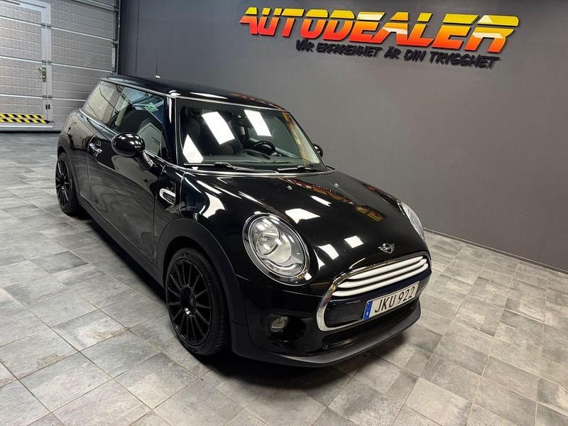 Svart Begagnad 2014 Mini Cooper Pepper Halvkombi | 99 000 kr (Lite dyr) - Bild 1/4