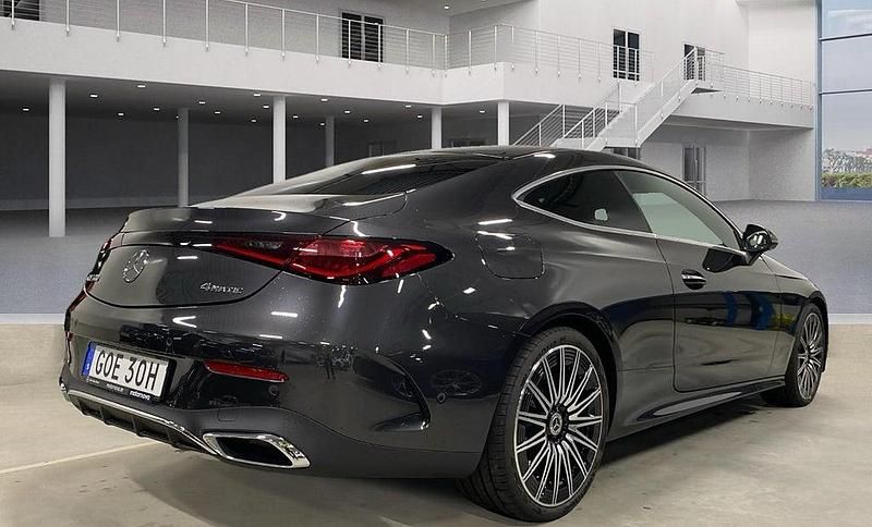 Begagnad Mercedes CLE300 Premium Plus 258 HK (189 kW) 2023 Grafitgrå metallic Sportkupé
