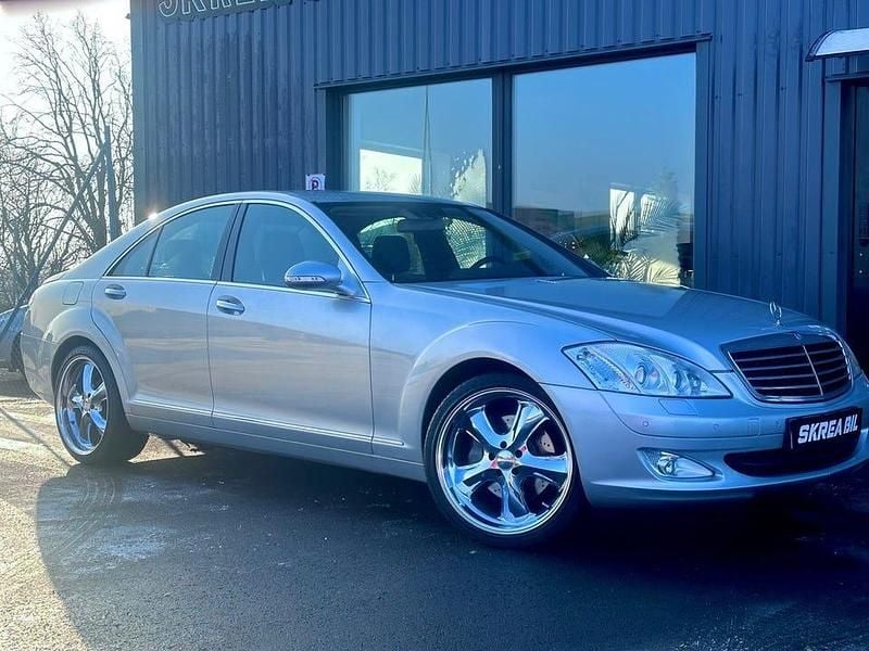 Begagnad Mercedes S350 276 HK (202 kW) 2008 Silver