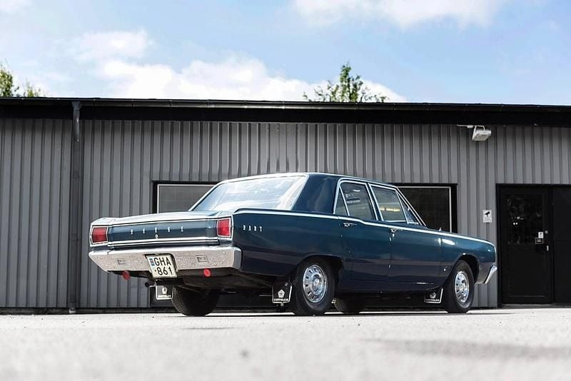 Begagnad Dodge Dart 182 HK (133 kW) 1967 Mörkblå Sedan