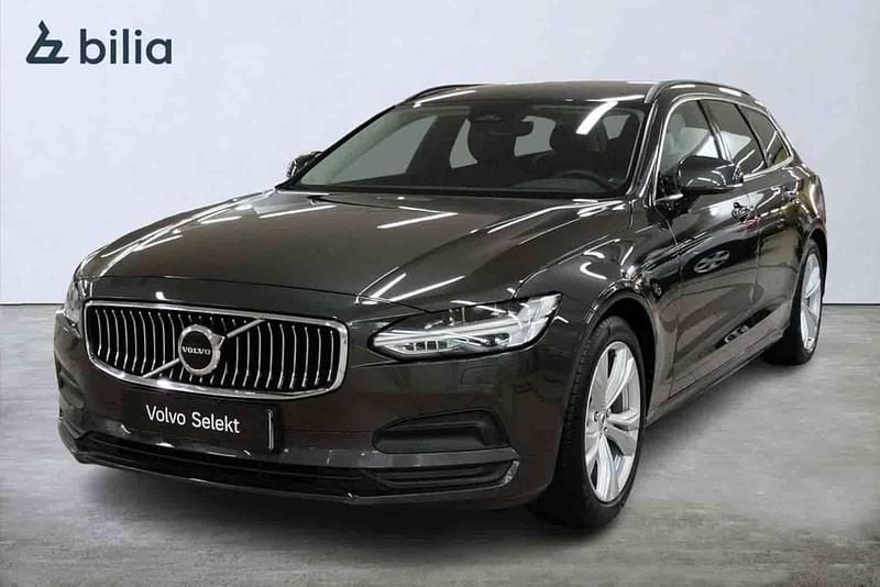 Grå Begagnad 2022 Volvo V90 Core Kombi | 409 000 kr (Marknadspris) - Bild 1/1