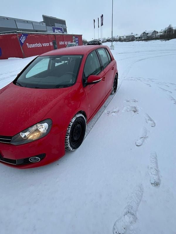 Begagnad VW Golf VII 105 HK (77 kW) 2012