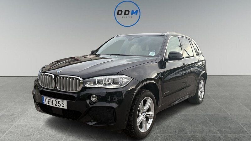 Svart Begagnad 2016 BMW X5 M M Sport SUV | 299 900 kr - Bild 1/4