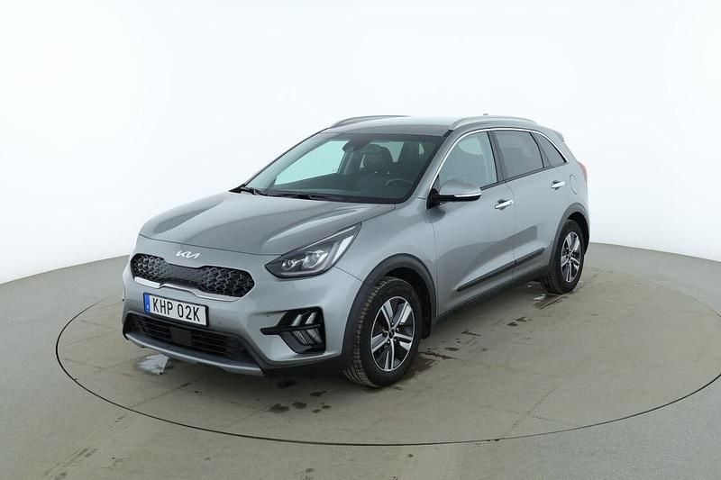 Begagnad Kia Niro Advance 143 HK (105 kW) 2021 Grå SUV