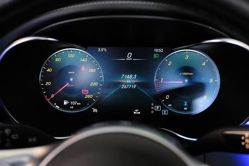 Begagnad Mercedes C220 194 HK (142 kW) 2021