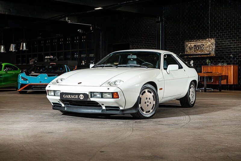 Begagnad 1984 Porsche 928 Sportkupé | 249 928 kr - Bild 1/4