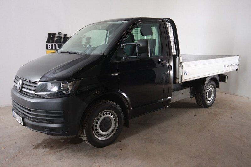 Svart Begagnad 2016 VW T6 Van | 189 500 kr (Lite dyr) - Bild 1/3