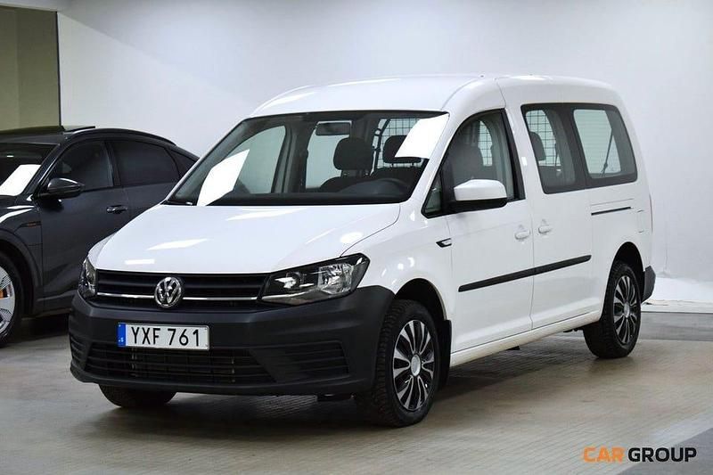 Begagnad VW Caddy Maxi Life Life 102 HK (75 kW) 2019 Vit Minibuss