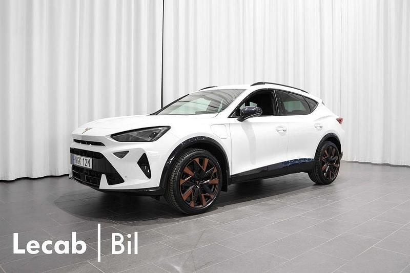 Vit (glacial white metallic) Ny 2025 Cupra Formentor VZ SUV | 549 500 kr (Marknadspris) - Bild 1/4