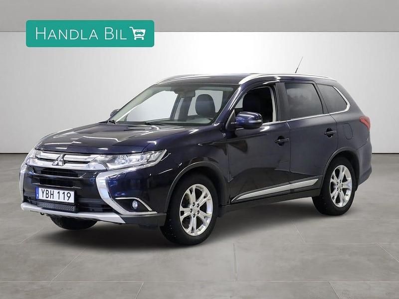 Blå Begagnad 2015 Mitsubishi Outlander SUV | 159 900 kr (Marknadspris) - Bild 1/4