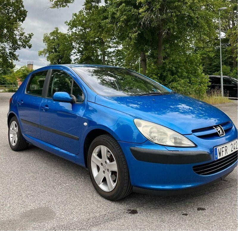Blå Begagnad 2005 Peugeot 307 Halvkombi | 16 000 kr (Bra pris) - Bild 1/4