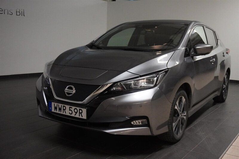 Grå/silver Begagnad 2021 Nissan Leaf N-Connecta Halvkombi | 199 900 kr (Marknadspris) - Bild 1/4