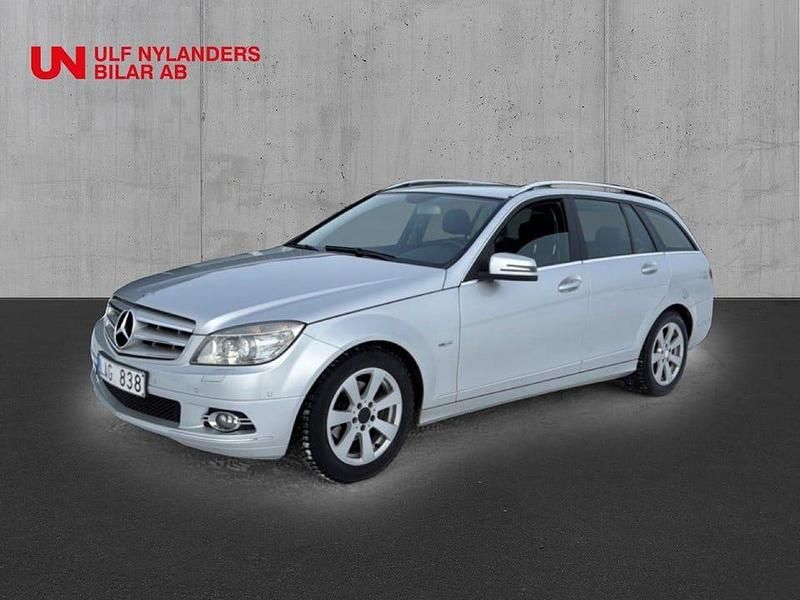Begagnad Mercedes C180 Avantgarde 156 HK (114 kW) 2010 Silver Kombi