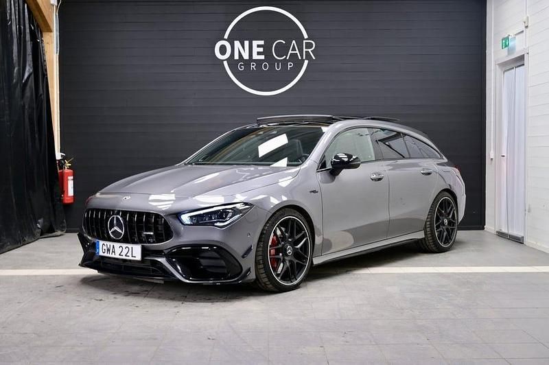 Mörkgrå Begagnad 2023 Mercedes CLA45 AMG AMG Kombi | 599 800 kr (Bra pris) - Bild 1/4