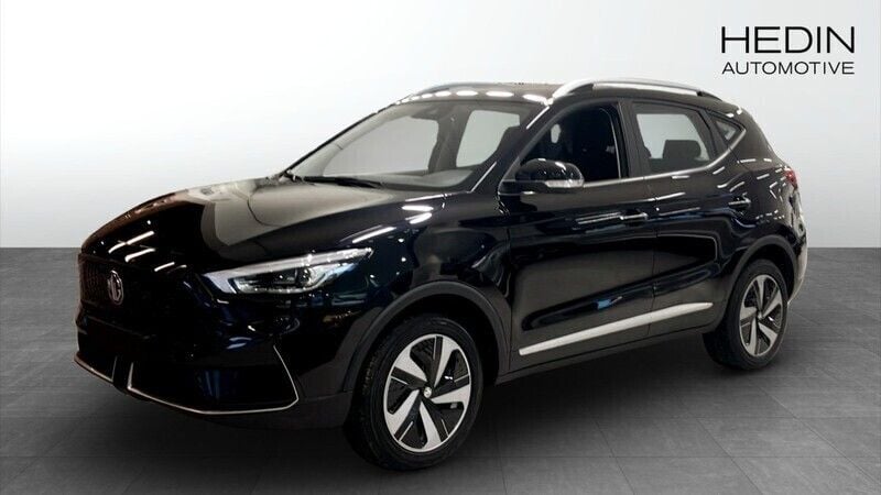 Svart Begagnad 2023 MG ZS Comfort Sedan | 327 490 kr (Marknadspris) - Bild 1/4