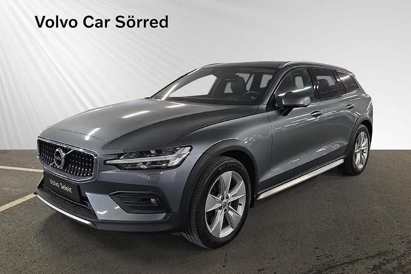 Grå Begagnad 2020 Volvo V60 CC Kombi | 329 000 kr (Marknadspris) - Bild 1/3