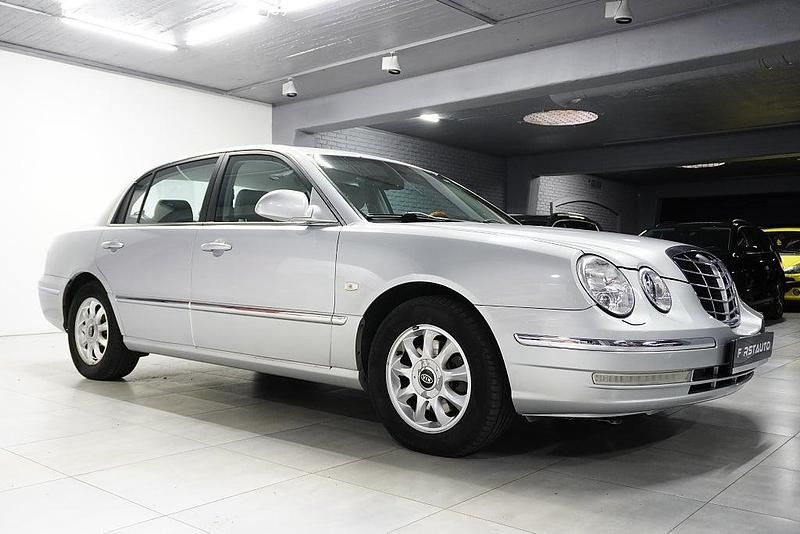 Begagnad Kia Opirus 203 HK (149 kW) 2005 Silver Sedan