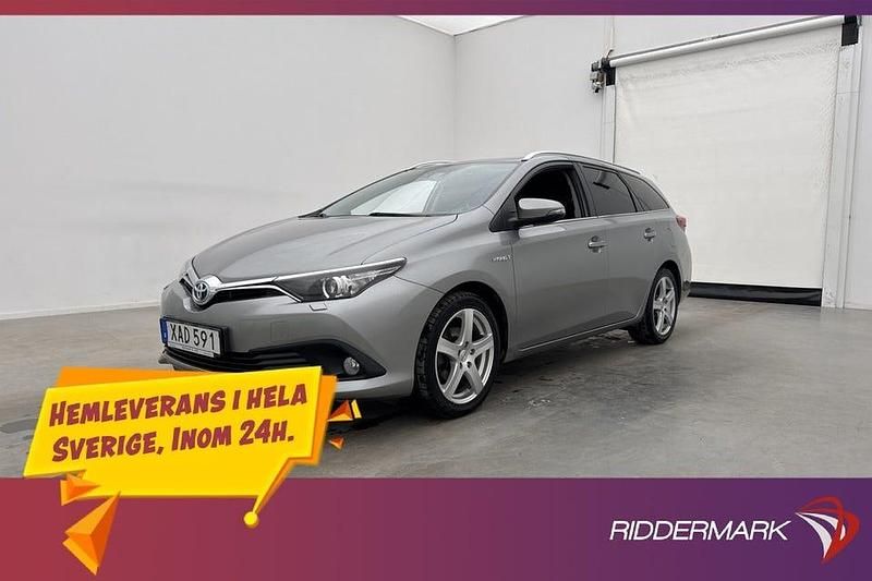 Begagnad Toyota Auris Hybrid Active 136 HK (100 kW) 2015 Lgrå Kombi