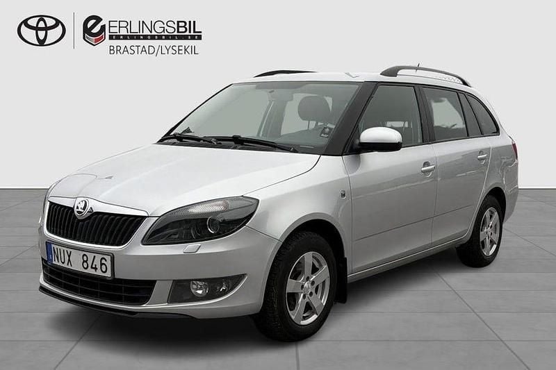 Silver Begagnad 2013 Skoda Fabia Ambiente Kombi | 64 900 kr (Marknadspris) - Bild 1/4