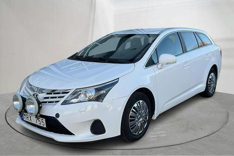 Vit Begagnad 2012 Toyota Avensis Kombi | 80 500 kr (Marknadspris) - Bild 1/4