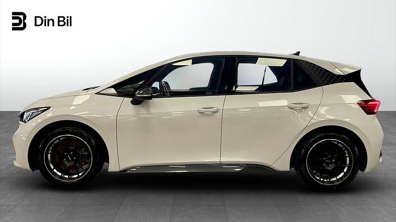 Begagnad Cupra Born 169 kW (231 HK) 2023 Vit Halvkombi