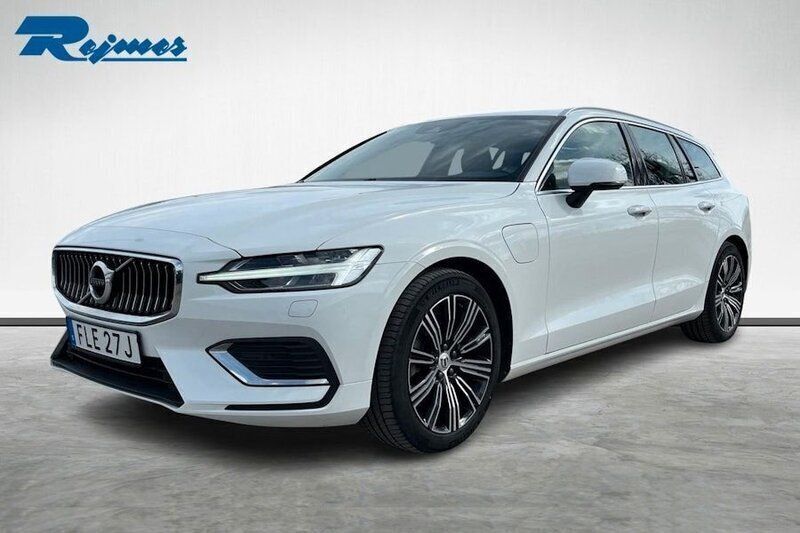 Vit Begagnad 2022 Volvo V60 Kombi | 369 900 kr (Bra pris) - Bild 1/4