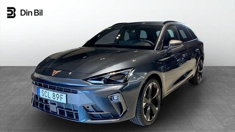 Mörkgrå (magnetic tech metallic) Ny 2025 Cupra Leon Kombi | 315 000 kr - Bild 1/4