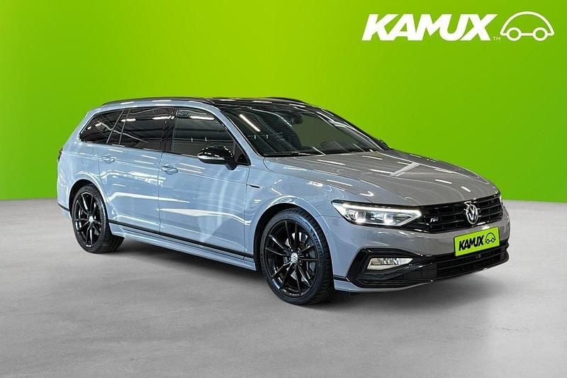 Grå Begagnad 2019 VW Passat R-line Kombi | 309 800 kr (Dyr) - Bild 1/4
