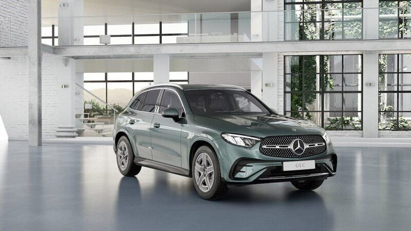Ny Mercedes GLC300e AMG line 334 HK (245 kW) 2025 Vit SUV